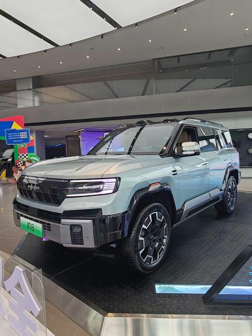 深圳217比亚迪方程豹硬派越野的爆款，英菲尼迪35周年与你共成长